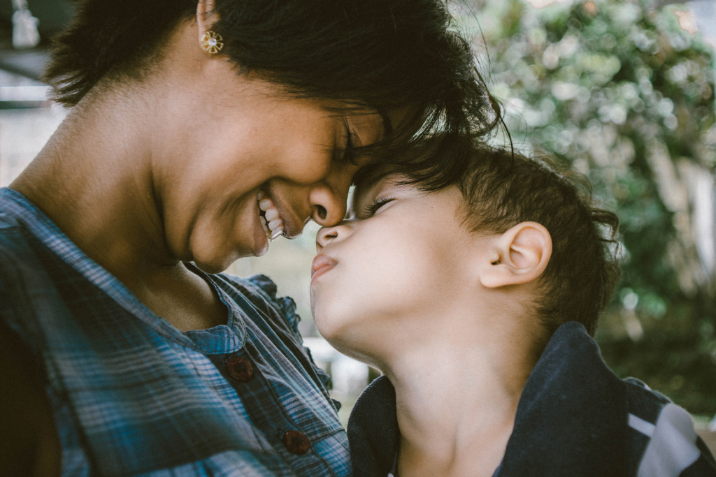 Mother using donor eggs to conceive bonds with her son.
